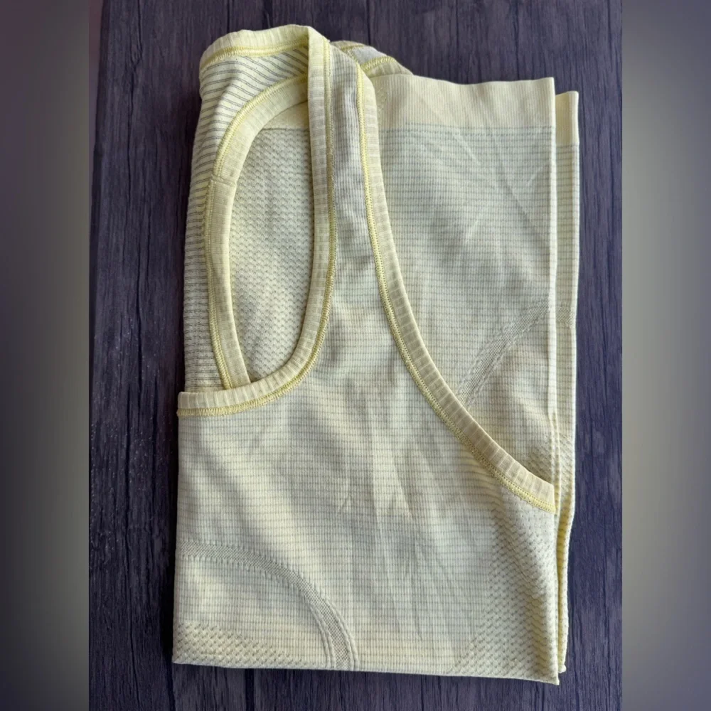 lululemon athletica Run Swiftly Racerback Tank Wild Lime 6